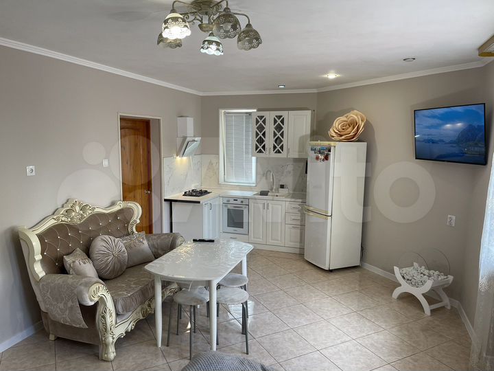 Комната 40 м² в 2-к., 1/3 эт.