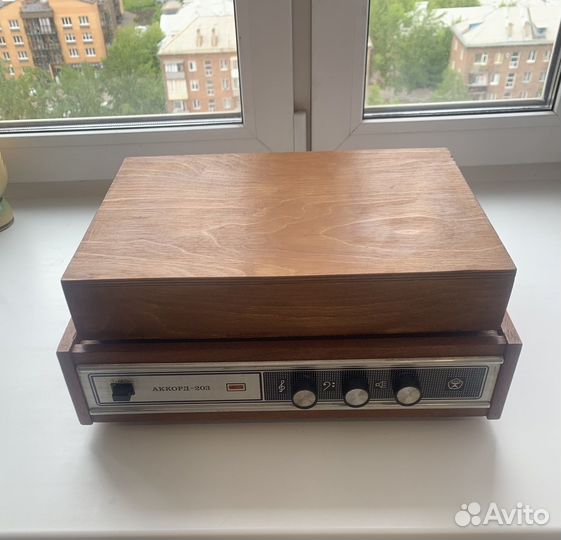 Проигрыватель винила(в резерве для Максима)