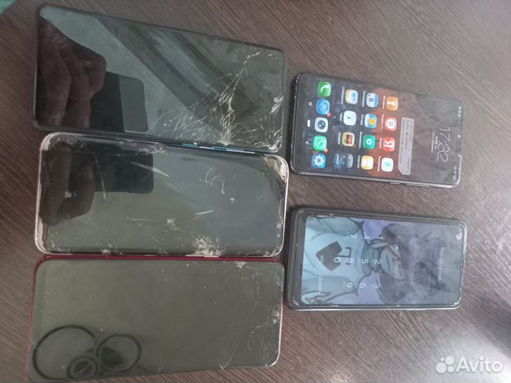 Samsung Galaxy S10+, 8/128 ГБ