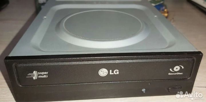 Дисковод LG super multi DVD Rewriter