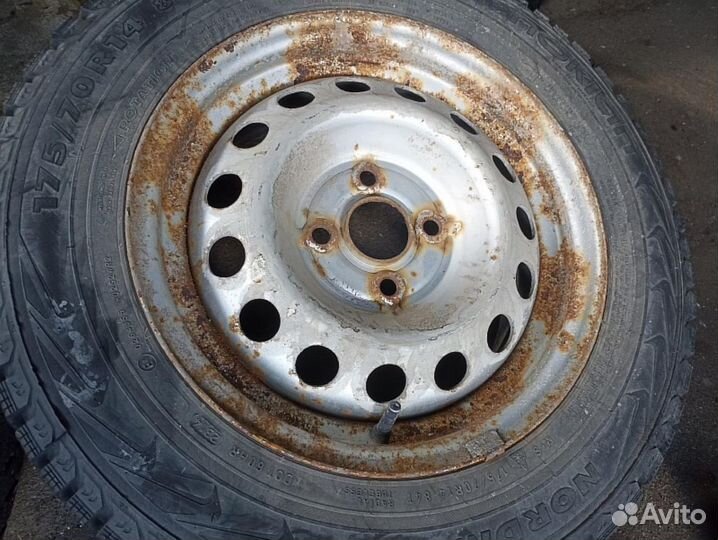 175/70 R14 Nokian Nordman 5 Зима Штампованные R14 pсd:4x100 ет:46 DIA:54.1