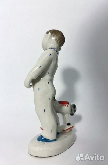 Фарфоровые статуэтки лфз