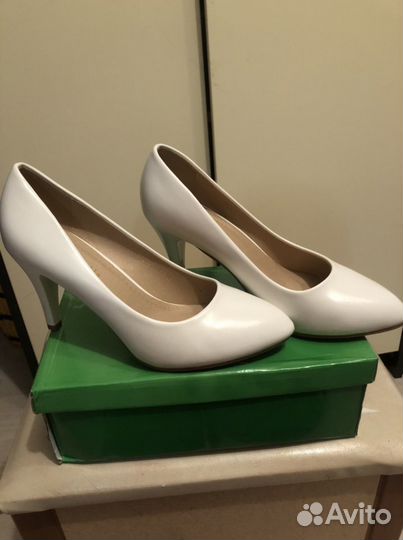 Обувь женская 39 размер