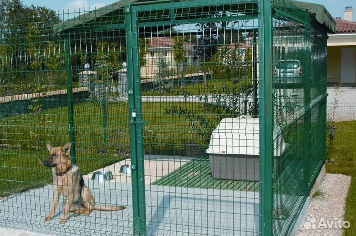 Забор из 3D сетки с металлическими столбами быстро