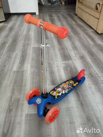 Самокат детский трехколесный