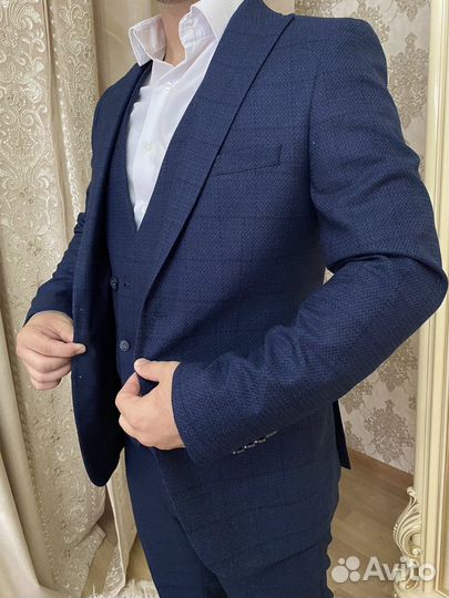 Костюм мужской