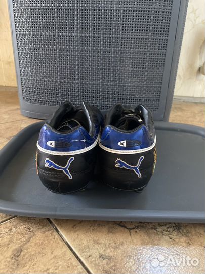 Футбольные бутсы puma