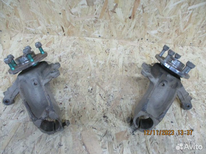 Поворотный кулак со ступицей Форд Фокус 2