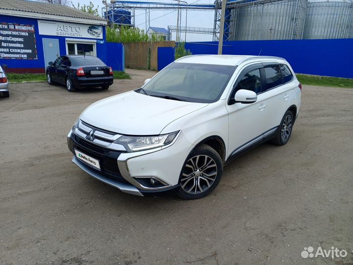 Mitsubishi Outlander 2.4 CVT, 2016, 150 000 км