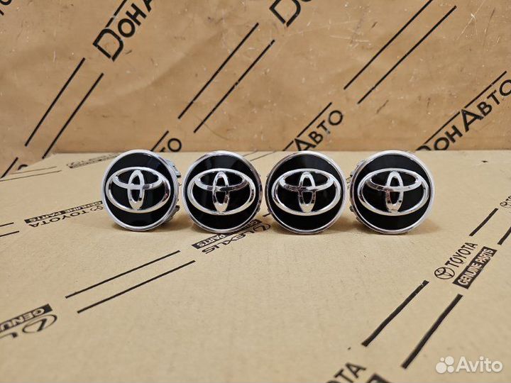 Комплект колпачков колесного диска Toyota Corolla
