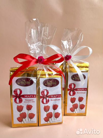 Подарок комплимент женщине на 8 марта