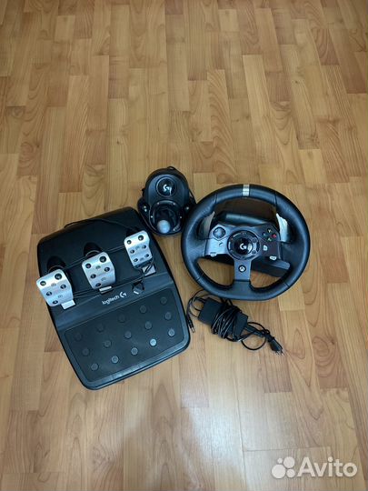 Logitech g920 с кпп в идеальном состоянии игровой