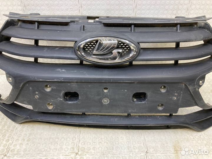 Решетка радиатора Лада Гранта 2018