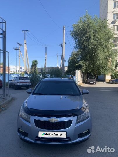 Chevrolet Cruze 1.6 AT, 2011, 330 500 км