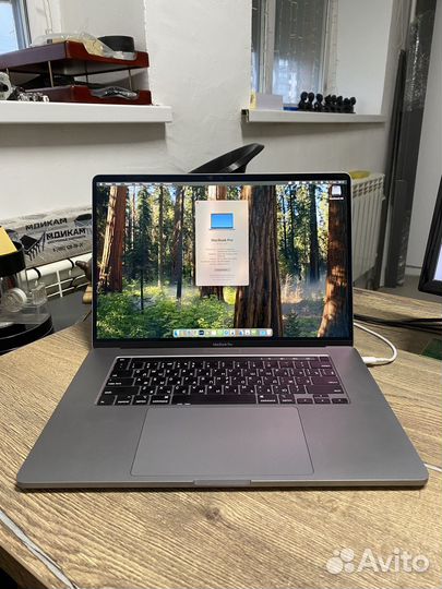 Apple macbook pro 16 2019 г. 32 Гб, 1 Тб