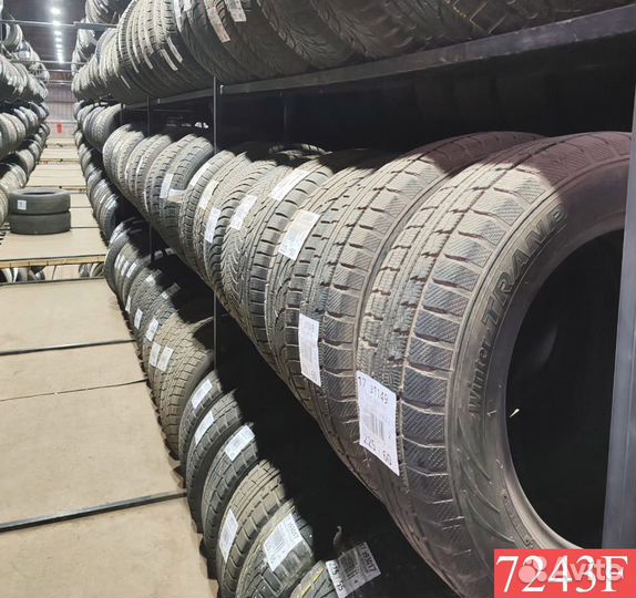 Hankook Winter I'Pike 215/65 R16 98H