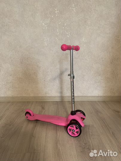 Самокат трехколесный skooter