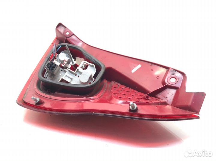 Фонарь задний левый Ford Fiesta 6 1.4 tdci 2009