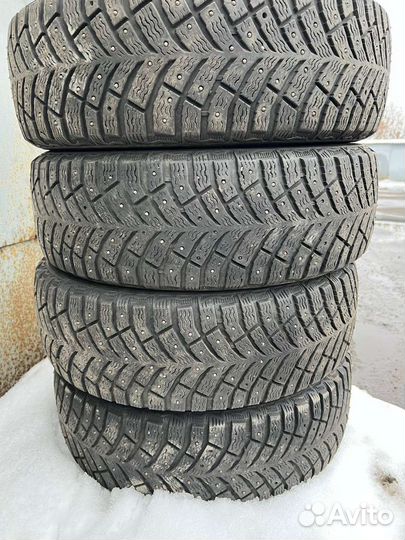 Michelin X-Ice North 4 185/65 R15