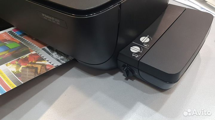 Мфу принтер струйный с снпч HP DeskJet GT 5820