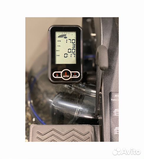 Водный гребной тренажер