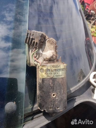 Моторчик дворников передний Audi 80 В3