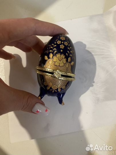 Декоративная шкатулка яйцо