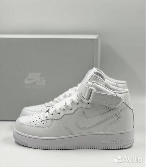 Кроссовки зимние женские Nike Air Force