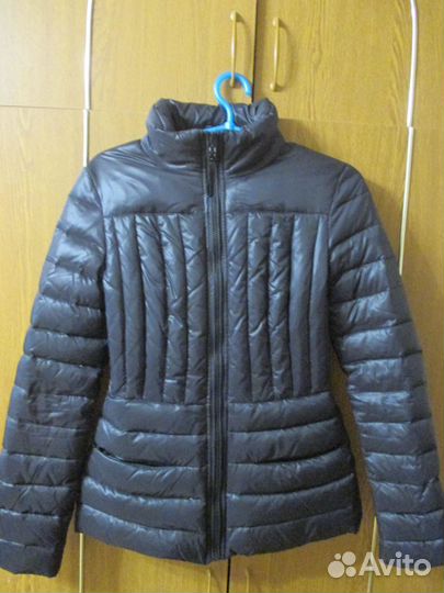 Продам женскую куртку 40-42 размера