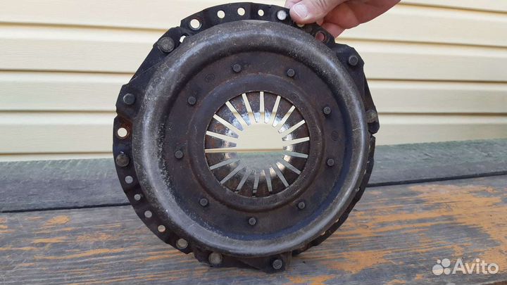 Корзина сцепления и маховик