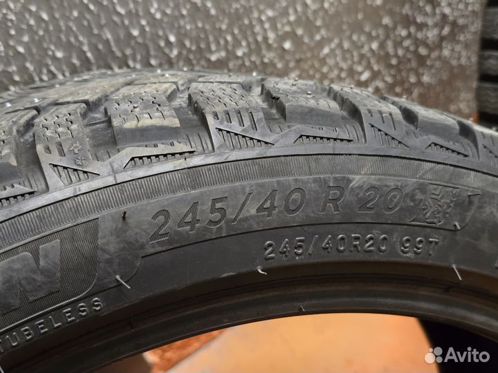 Michelin X-Ice North 4 245/40 R20