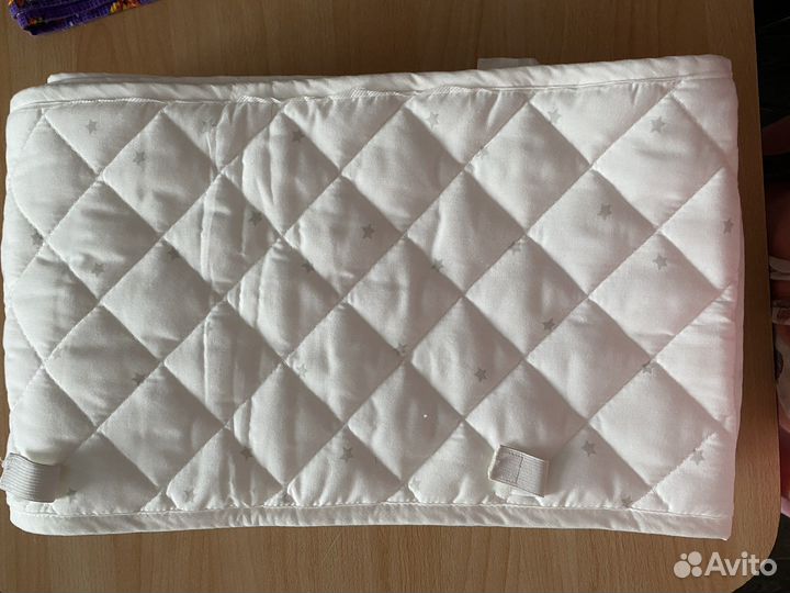 Бортик в детскую кроватку