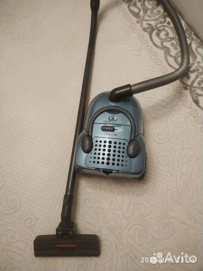 Пылесос LG 1500w