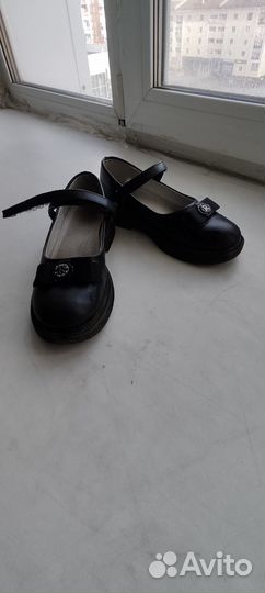 Туфли для девочки 30,31