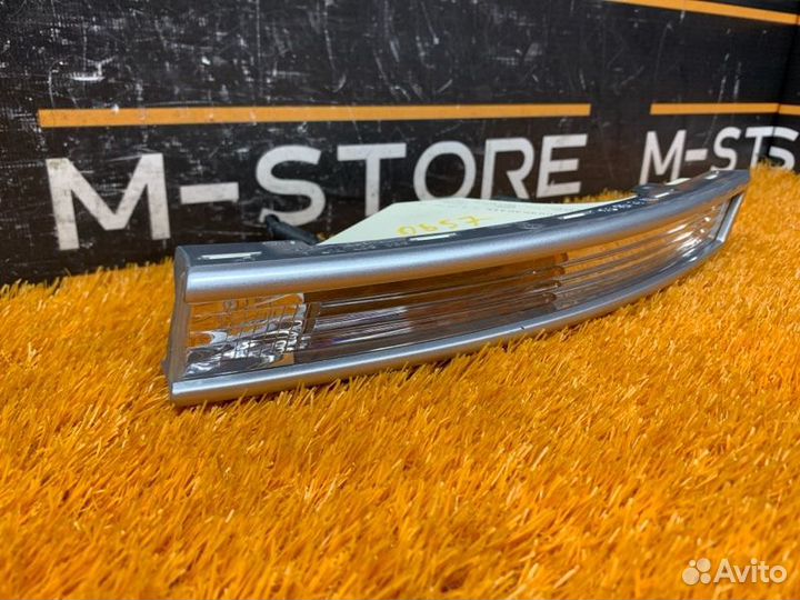 Повторитель в бампер левый Volkswagen Passat B6