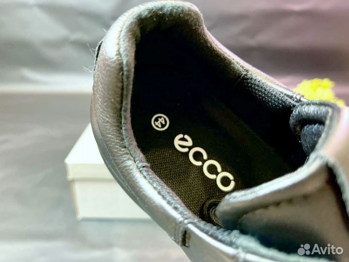 Кроссовки Ecco lux