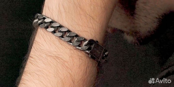 Браслет из стали