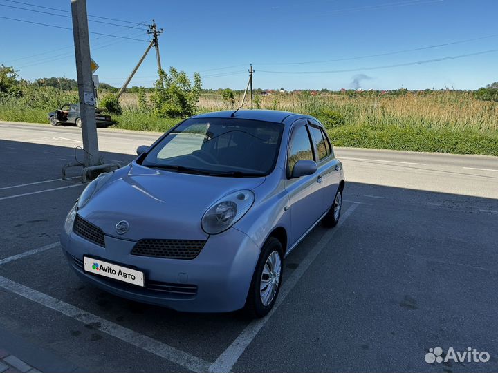 Nissan March 1.2 AT, 2003, 110 000 км