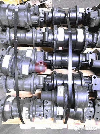 Каток поддерживающий Komatsu PC100-6 203-30-00120