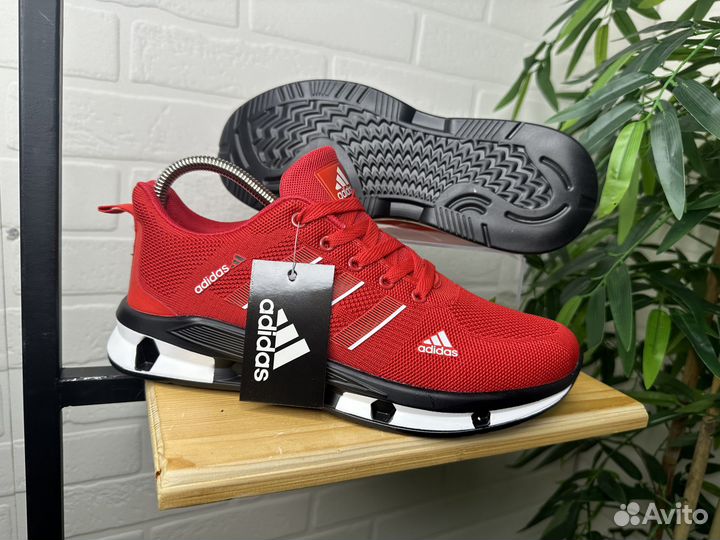 Кроссовки мужские Adidas 43 красные