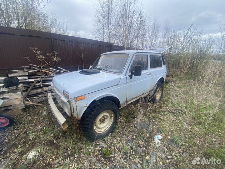 ВАЗ 2121 (4x4) Фора 1.7 МТ, 1996, битый, 10 000 км