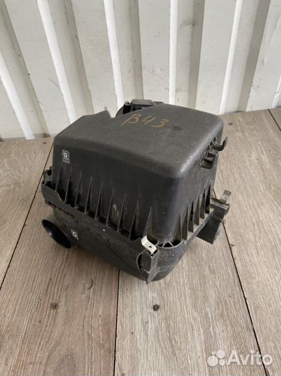 Корпус воздушного фильтра Toyota Auris E150 Аурис