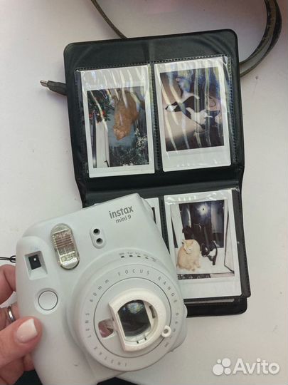 Polaroid instax mini