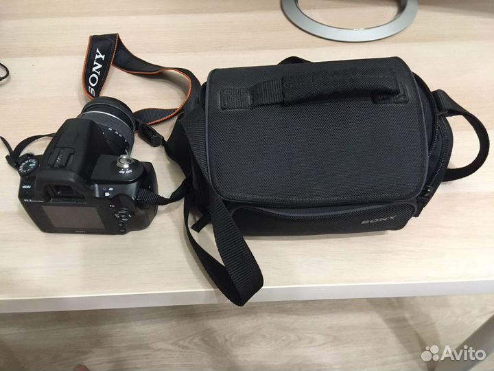 Зеркальный фотоаппарат