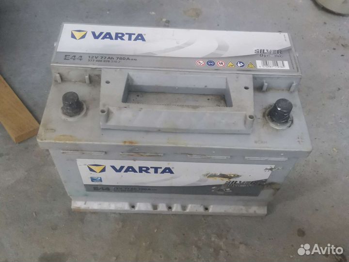Varta e44 77ah