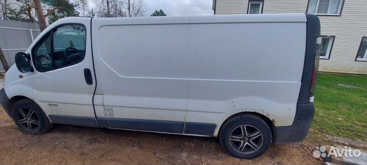 Renault Trafic 2.5 МТ, 2003, 297 060 км