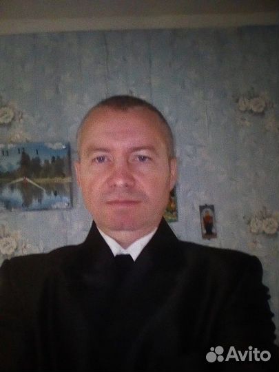 Охранник -вахтер, помощник по хозяйству, дворник