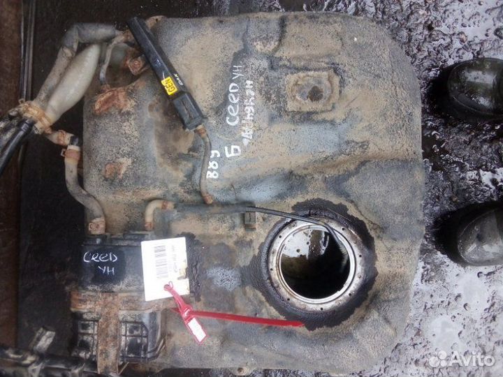 Топливный бак Kia Ceed универсал G4FC 2008