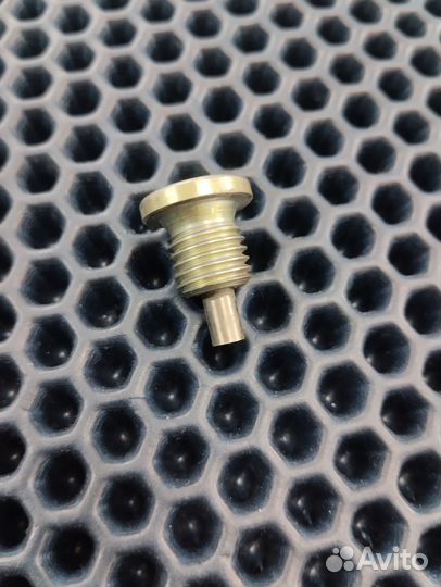 Aprilia Rotax V990RP магнитная сливная пробка