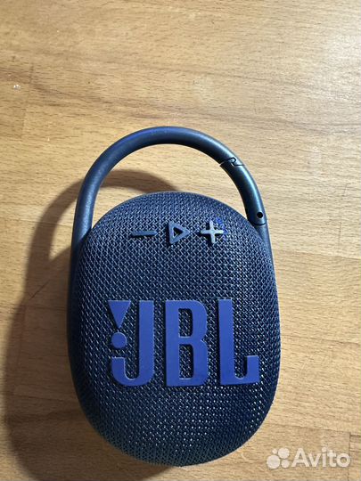 Портативная колонка jbl clip4